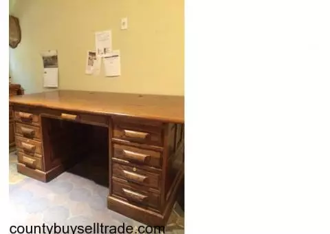 Executive oak desk